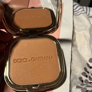 Dolce& Gabbana Bronzer Glow Bronzing Powder Cashmere